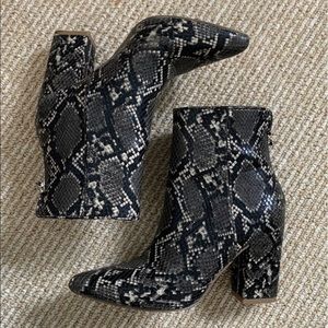 Steve Madden Retrograde Booties